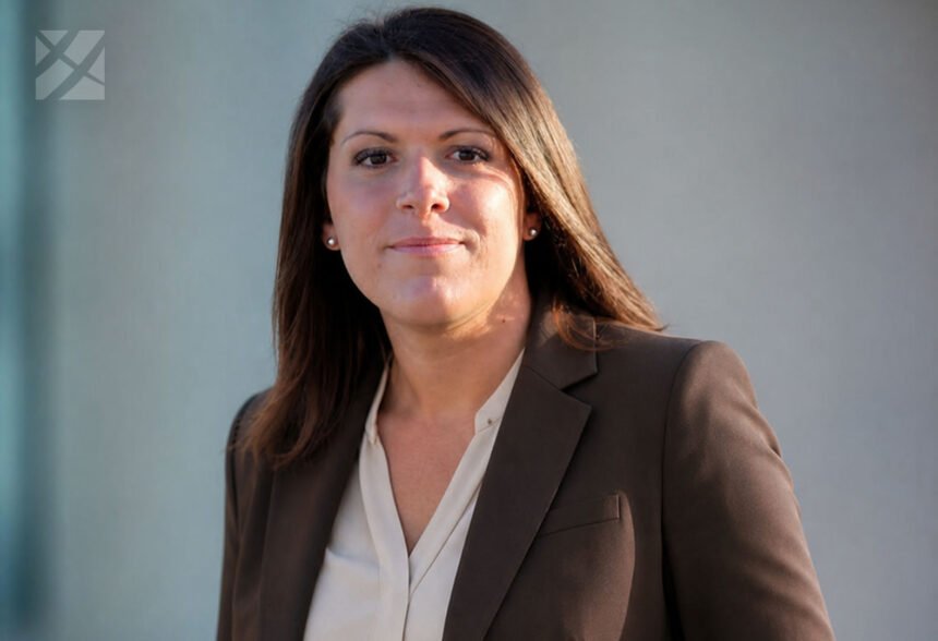 Rachel Garrat-Valcarcel